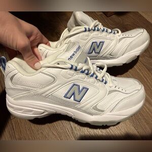 New balance (NEW)